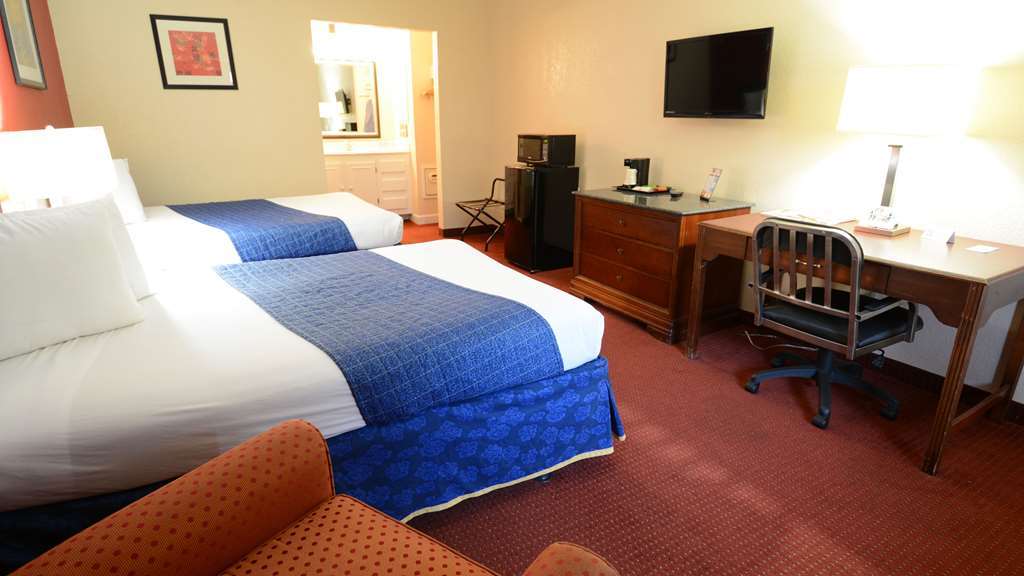 Magnuson Hotel Virginia Beach Room photo